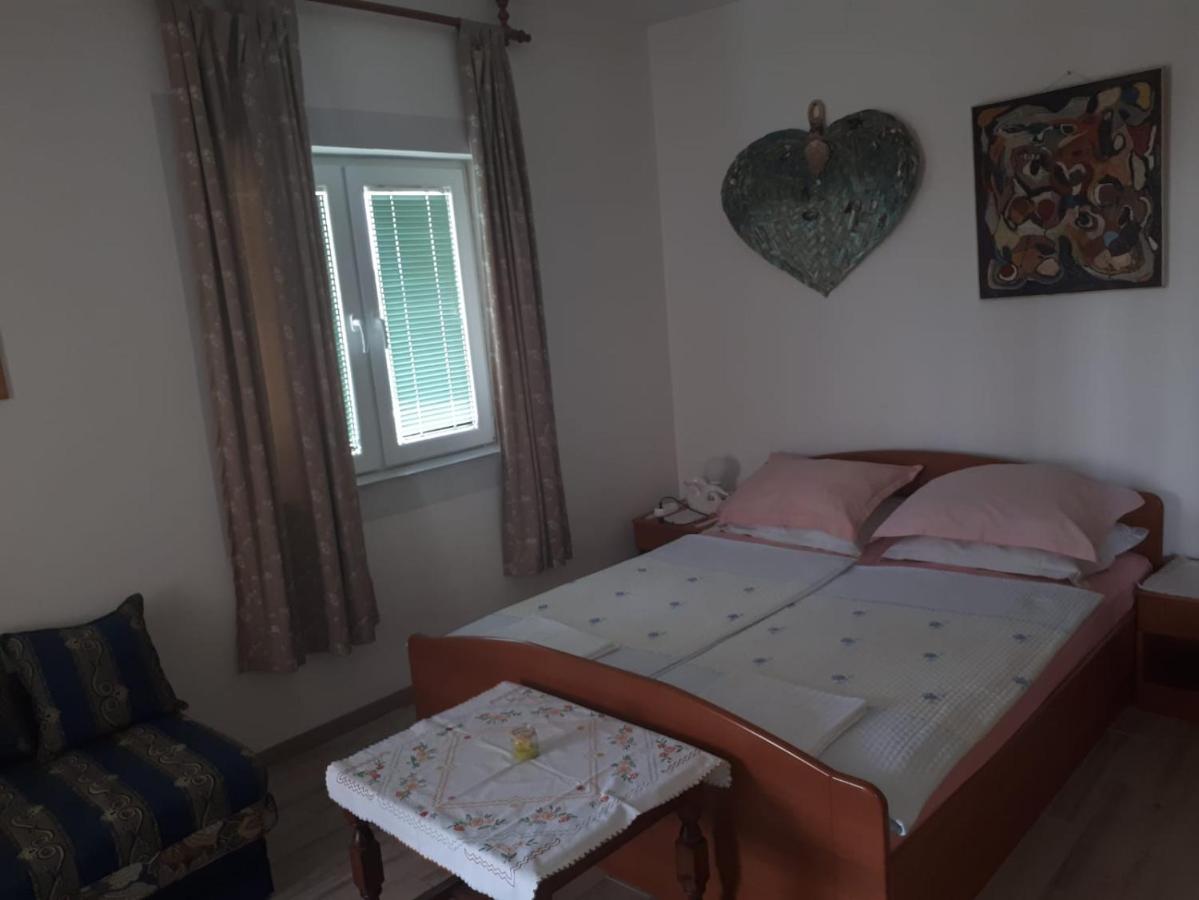 Apartment Ana Рогозница Экстерьер фото